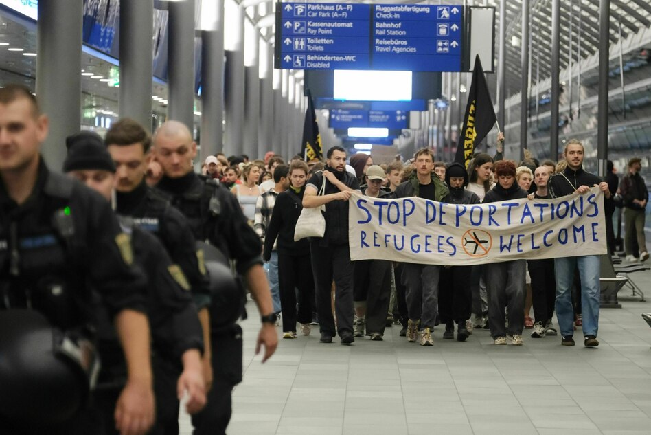 Abschiebeflug nach Afghanistan: Jetzt trifft es auch die Nichtstraftäter