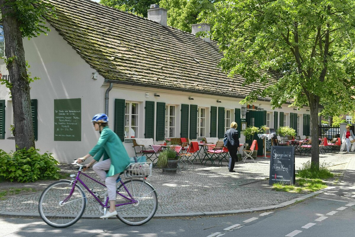 Wahlkampf in Dahlem: Applaus für Luxusvillensteuer