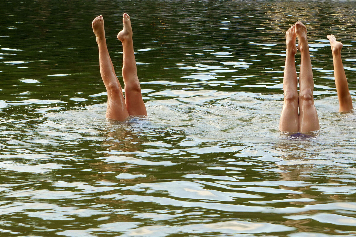 Pinkeln im See: In Fließgewässern