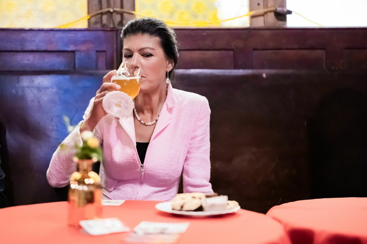 Landtagswahl in Sachsen-Anhalt: Wagenknecht bietet sich als ...