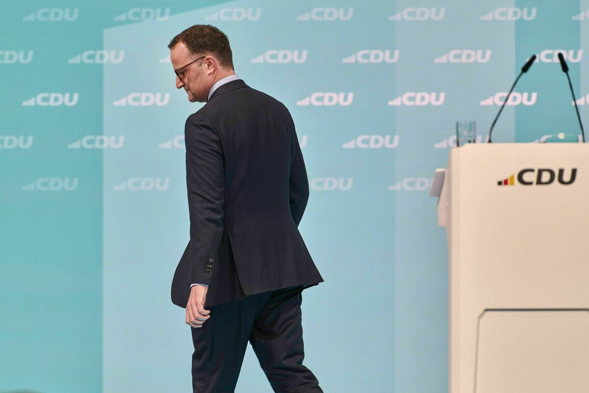 Jens Spahn and the solar eclipse: Where is Jens Spahn when you need him?