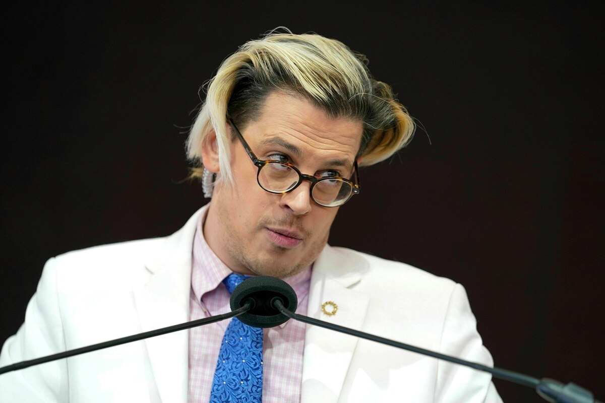 Downfall of an alt-right star: Maga deports himself