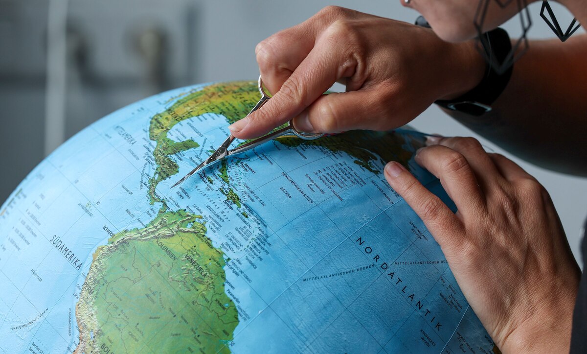 UN backs world map reform to show Africa more accurately