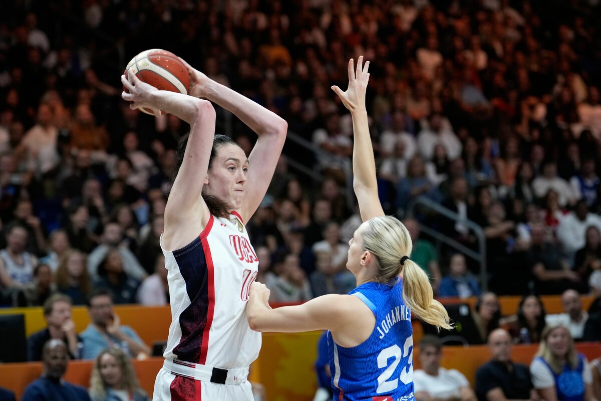 US Women's Basketball Win Fifth Straight World Cup
