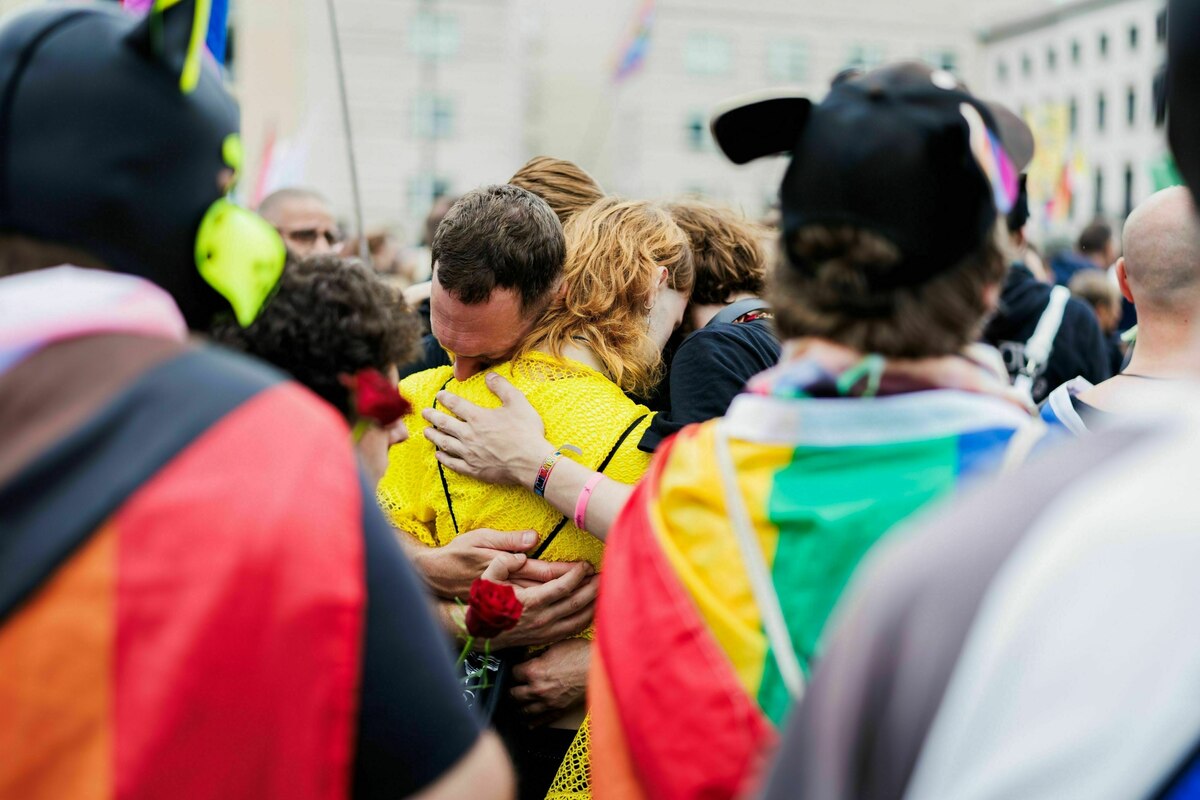 Verfassungsschützer zu CSD-Anschlag: „Da geht es um Menschenfeindlichkeit.“ | taz.de
