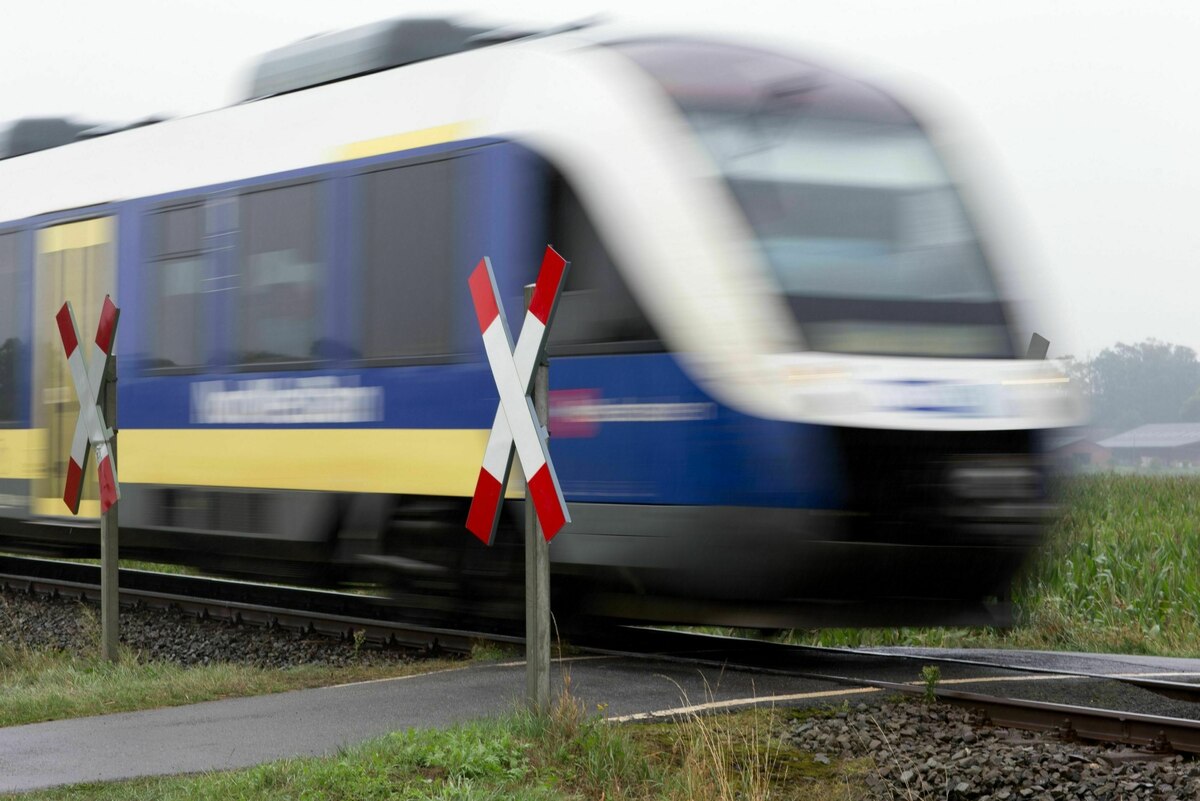 Sprit wird billiger, Deutschlandticket wird teurer: Verbände bemängeln falsche Prioritäten