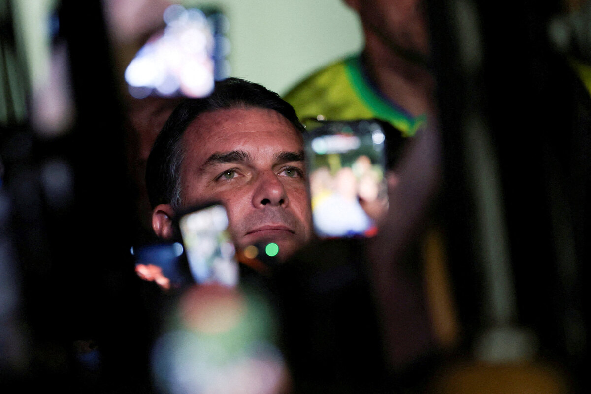 Rechtsruck in Brasilien: Bolsonaro liegt knapp vor Lula