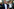 Andreas Babler, im Anzug mitz weissem Hemd wird von Presseleuten auf der Straße verfolgt