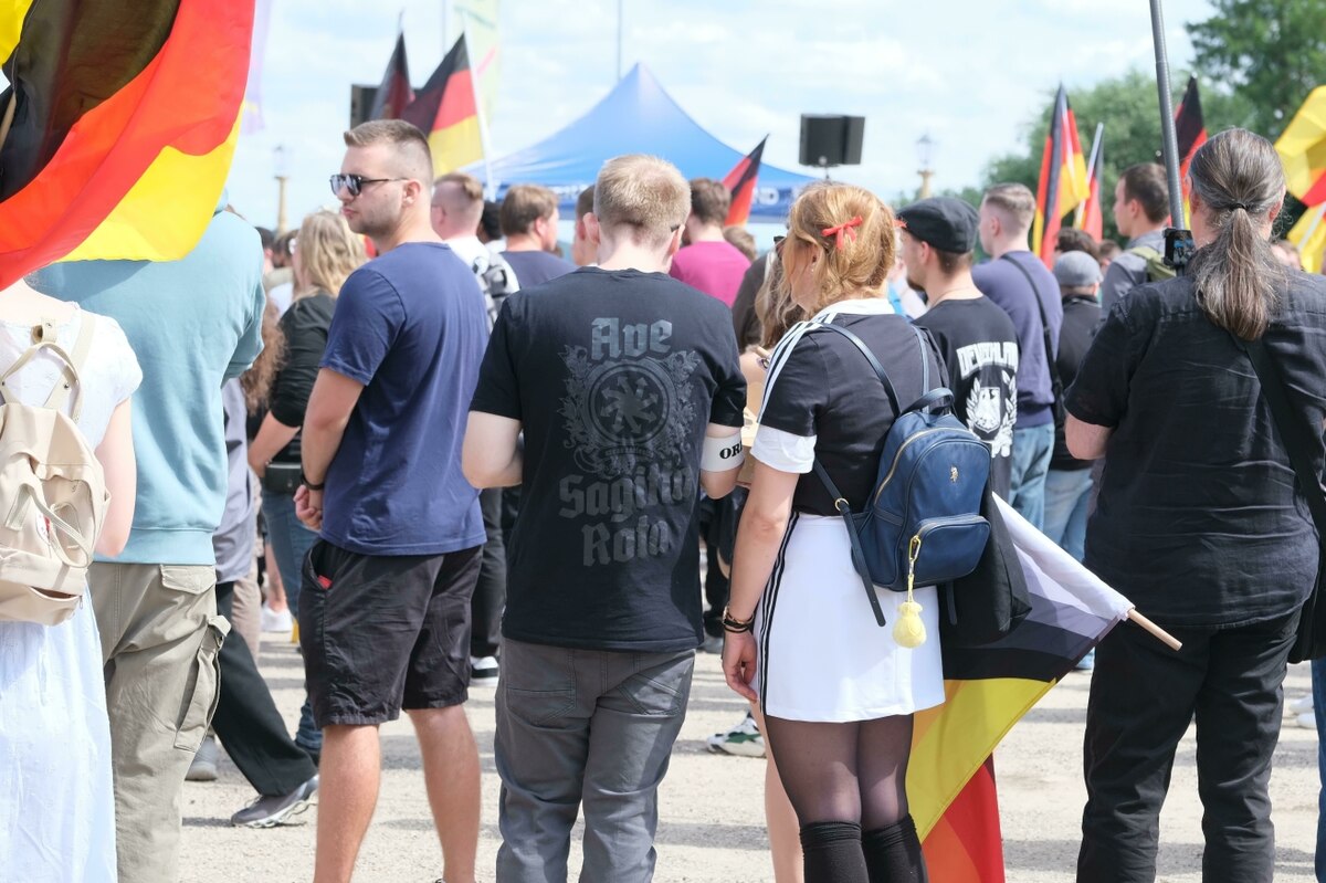 AfD-Hassnetzwerke auf X: Staatsanwalt ermittelt gegen rechten Troll Patrick Kolek | taz.de