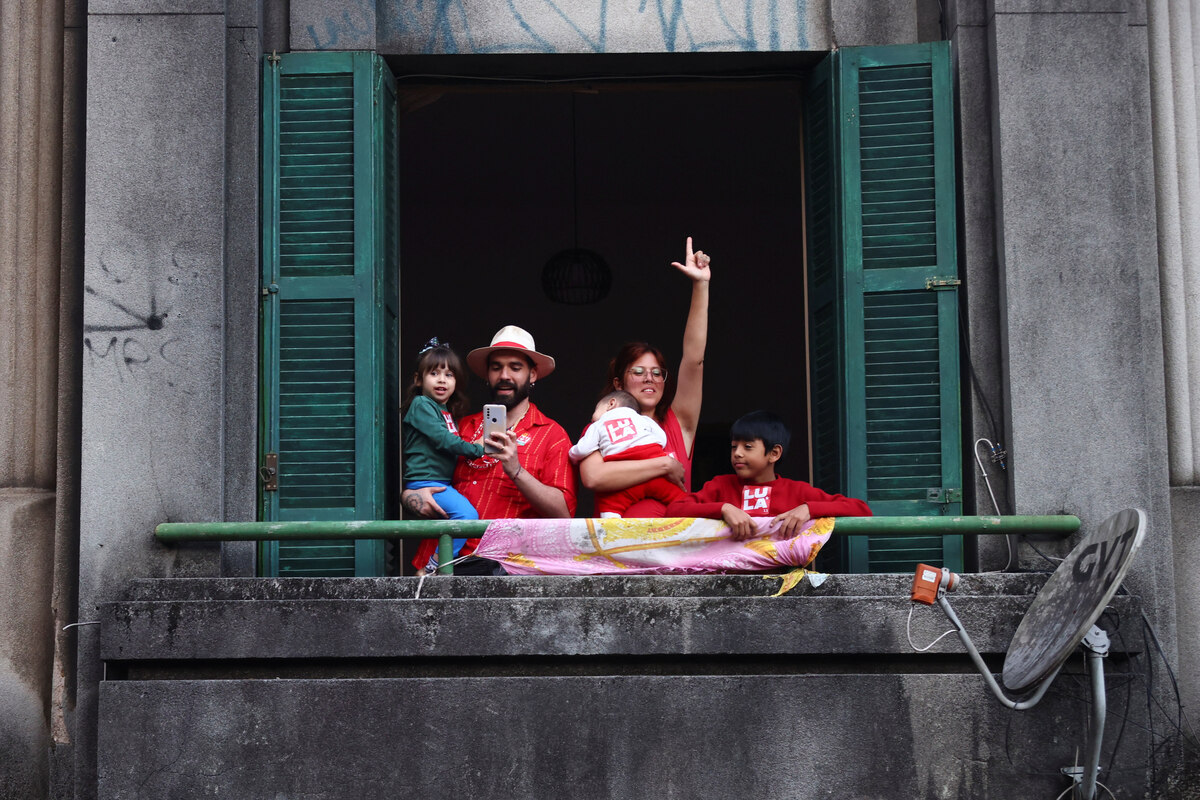Brasilien vor der Stichwahl: „Olé, olá, Lula“