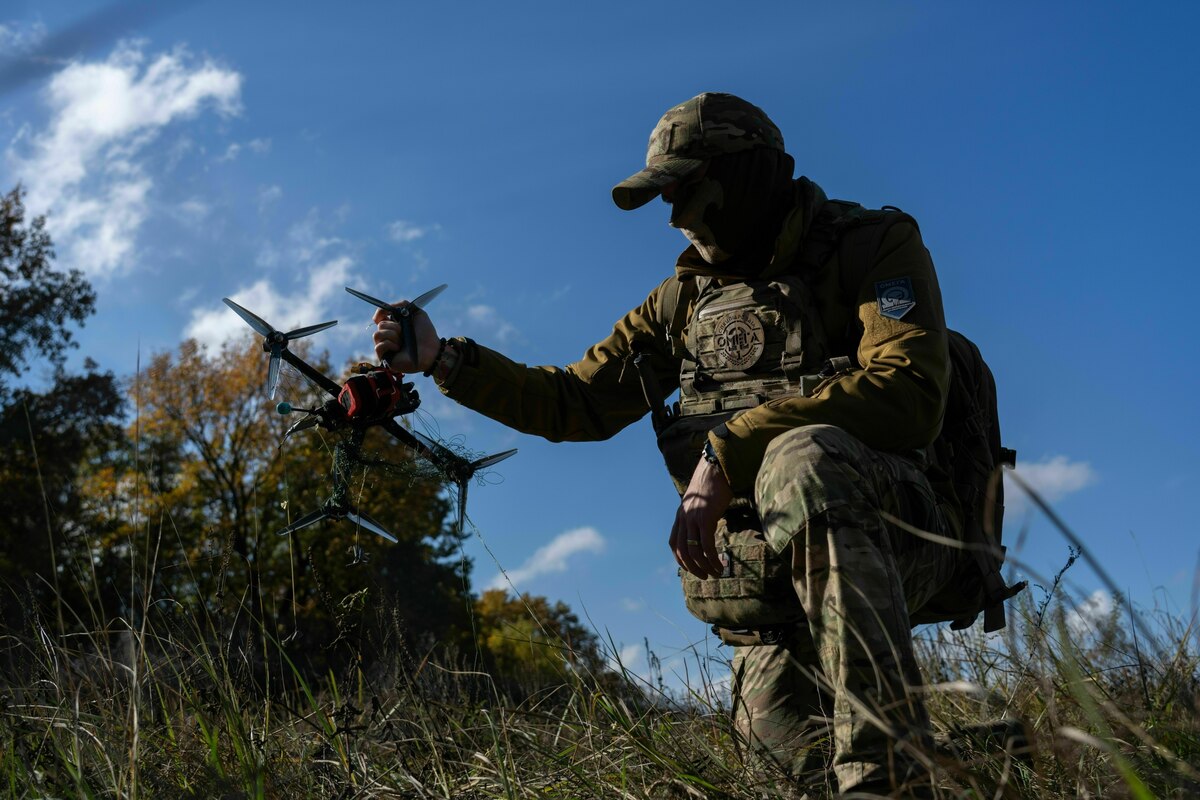 Drohnentraining in der Ukraine: Die Front hält stand – aber Ukrainer fürchten um ihre Städte