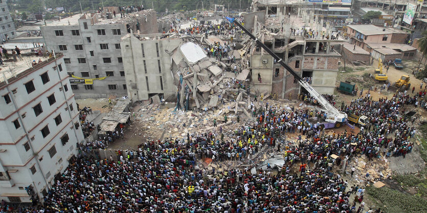 Rana Plaza nach dem Einsturz 2013