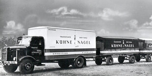 Historisches Foto von Kühne und Nagel LkWs