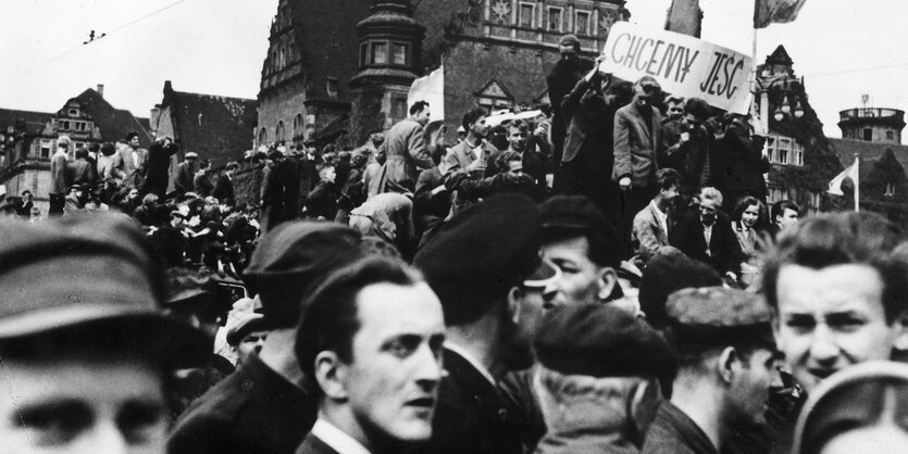 Menschen bei einer Demonstration