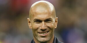 Kopf des grinsenden Zidane