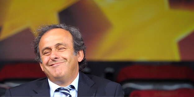 Michel Platini lächelt