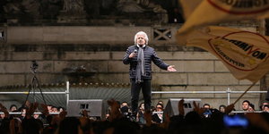 Beppe Grillo während einer Rede in Rom.