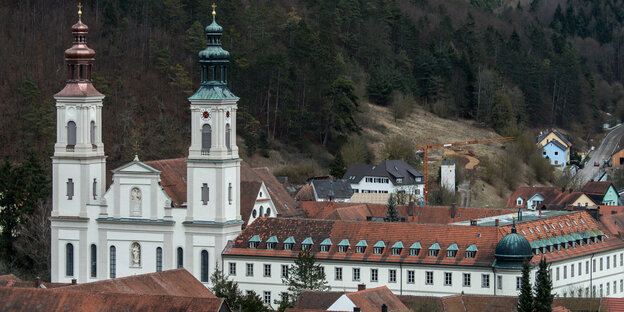 Das Kloster Pielenhofen, aufgenommen am 24.02.2015 in (Bayern)