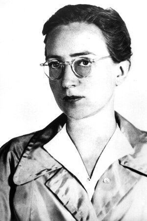 Schwarz-weiß Aufnahme von Hilde Coppi Schwarz-weiß Aufnahme von Hilde Coppi