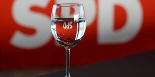 Glas vor SPD