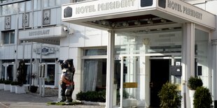 An Flüchtlinge vermietetes Hotel