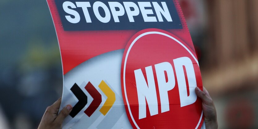 Plakat der NPD